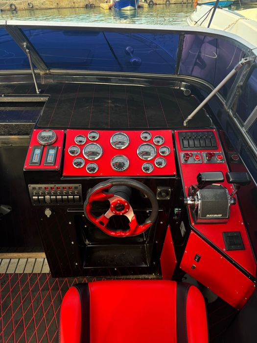 Скоростной катер Mach one
