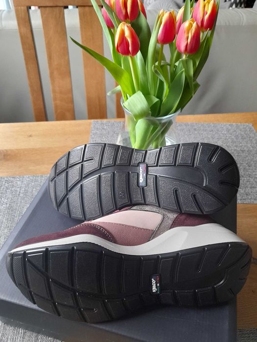 Nowe półbuty/sneakersy Igi&co