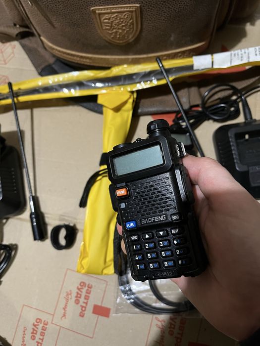 Baofeng dmr DM-5R V3(rd-5r) + антены 10вт и гарнитура .
