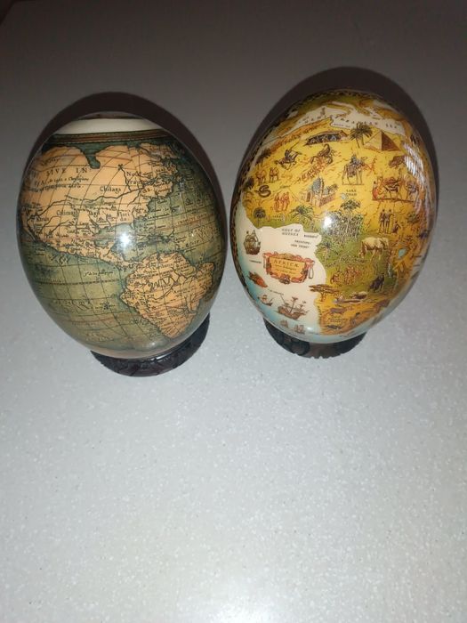 Эксклюзивный Декор: Страусиные Яйца (2 шт.) – Винтажный Глобус и Африк