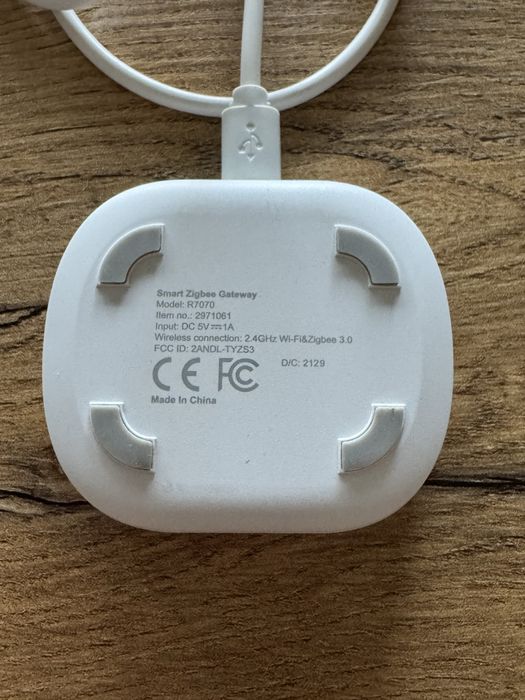 Bramka Zigbee Tuya R7070 – Smart Zigbee Gateway (Wi-Fi + Zigbee 3.0)