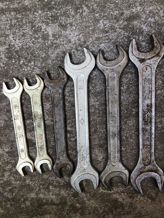 Ключі рожкові, кусачки