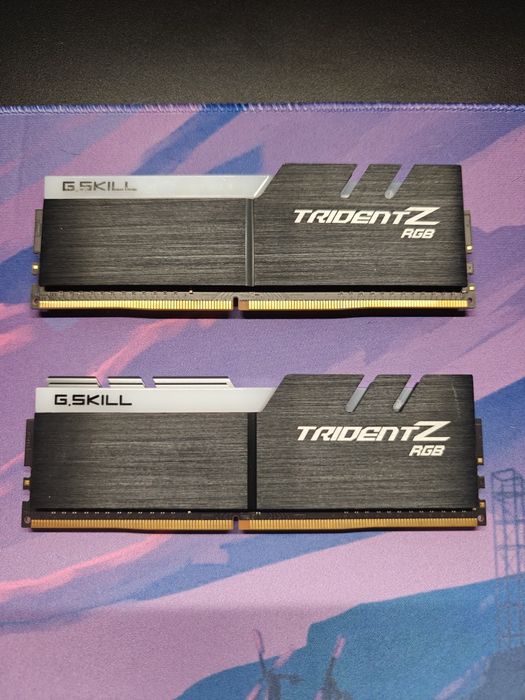 G.SKILL Trident Z RGB 16GB (2x8GB) DDR4 3200MHz CL16 – Idealny stan