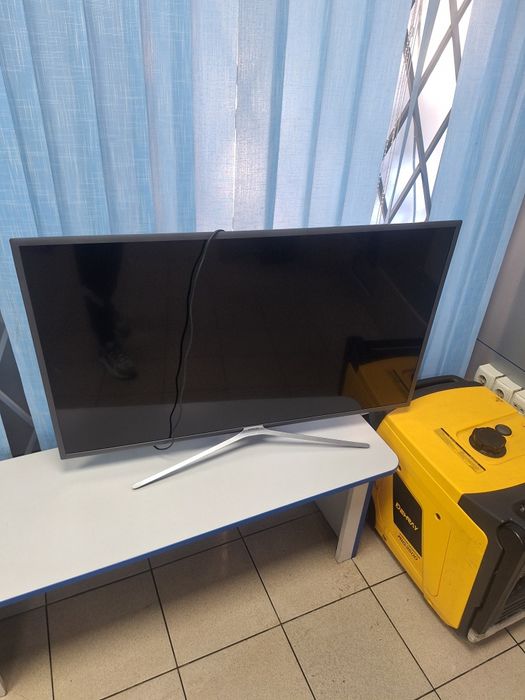 Телевизор Samsung ue43m5503au