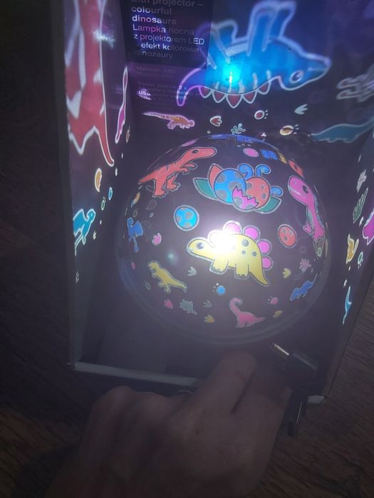 Lampka nocna z projektorem dla dzieci nowa