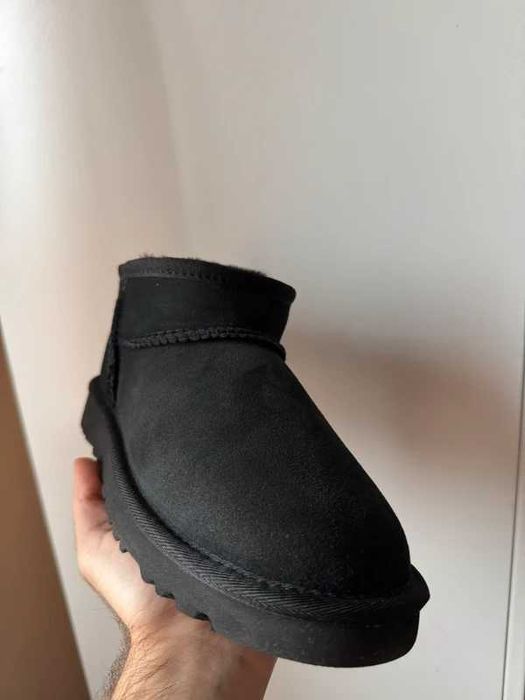 UGG Classic Mini Boots Black r.40