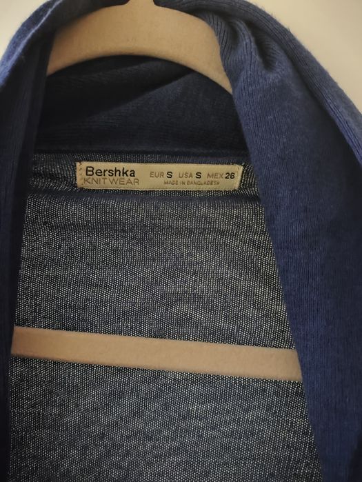 Granatowy sweter damski kardigan narzutka Bershka r.S