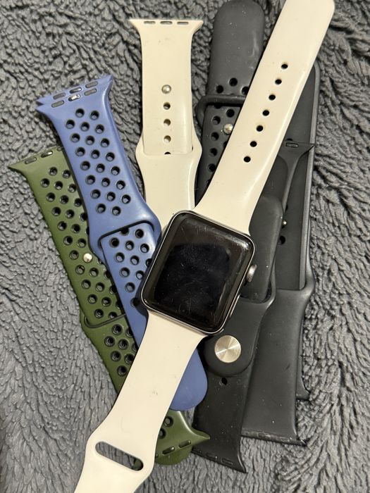 Apple Watch Series LTE 3 42 mm (зарядка та 7 ремінців в подарунок)