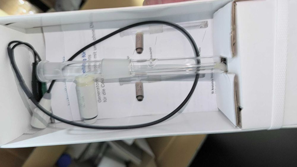 Titrator TitroLine KF trace SI Analytics  KF, do miareczkowania