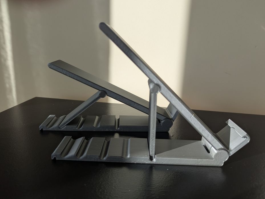 Suporte para PC ajustável