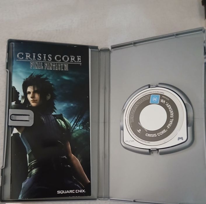 Crisis Core Final Fantasy VII PSP Platinum Completo
