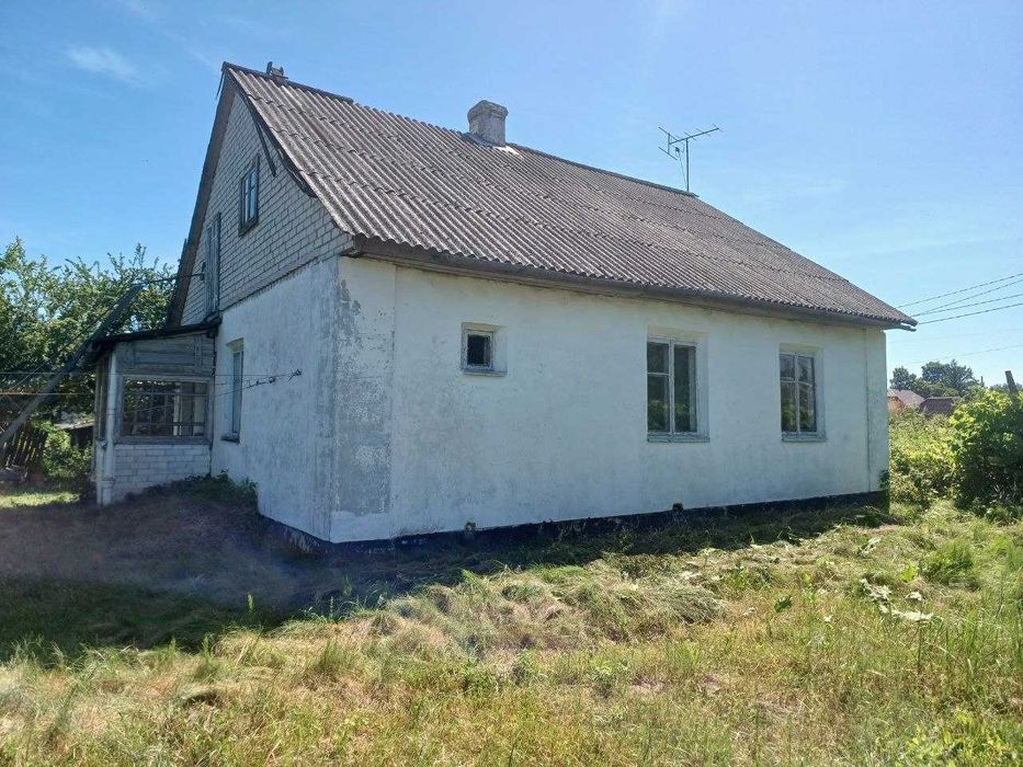 Продається будинок в центрі Зарічного