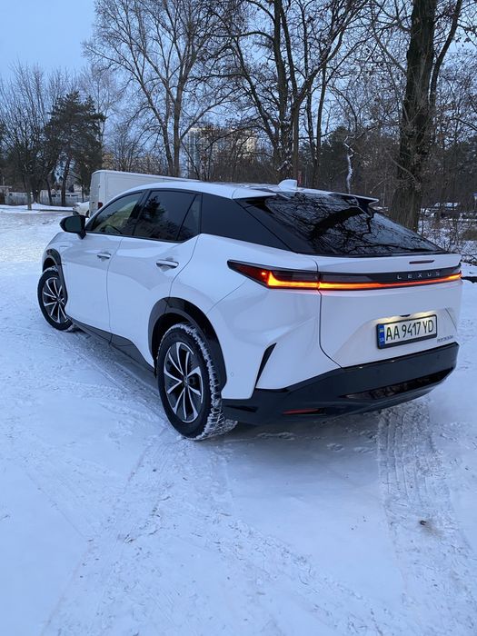 Лексус  RZ-450e. 2024