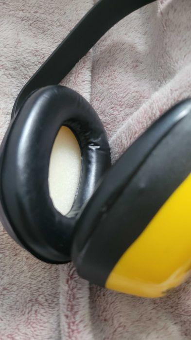 Шумозахисні навушники