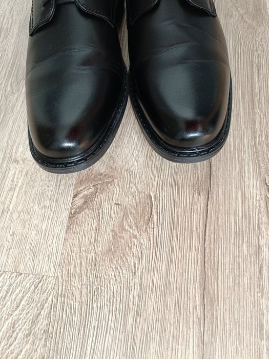 Czarne buty wizytowe r. 40 jak nowe