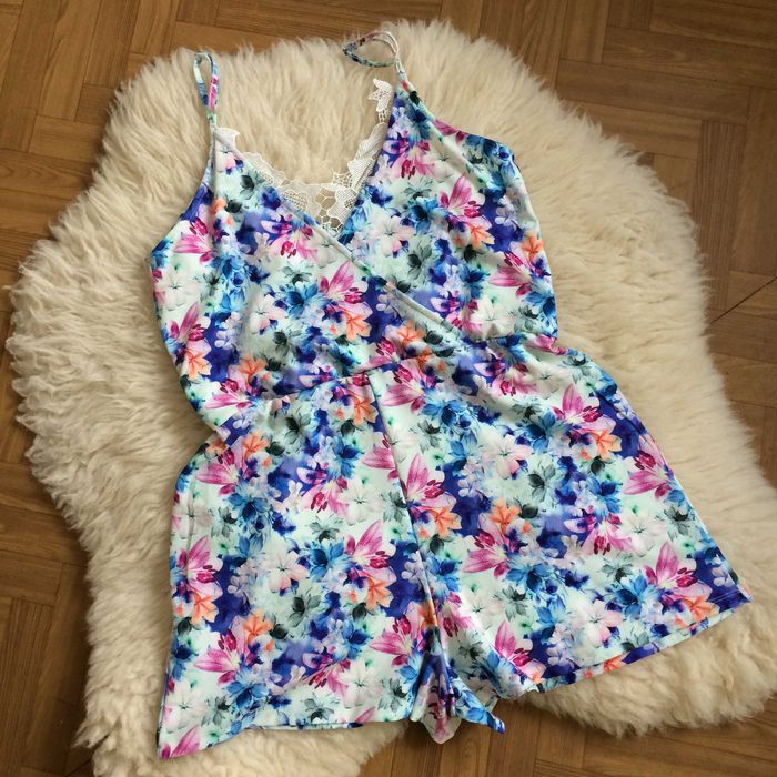 LIPSY kombinezon kolorowy kwiaty letni Michelle Keegan boho L 40 XL 42