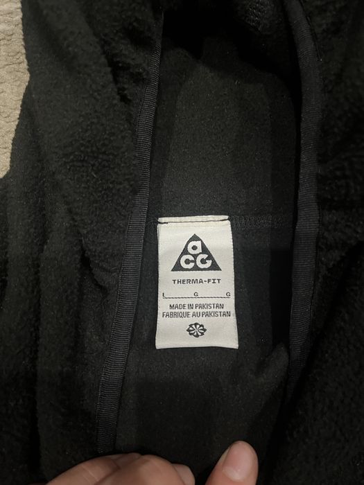 Продам кофту nike acg