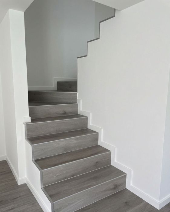 Professional Carpenter439512200936826884