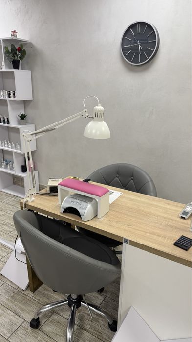 Робоче місце майстра манікюру