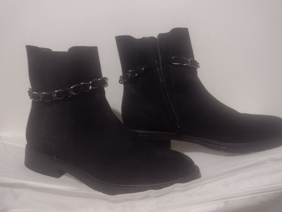 Botas de camurça n. 40