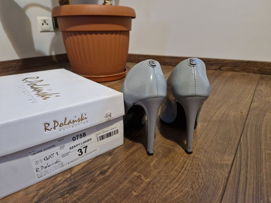 Szpilki szary lakier R.Polański