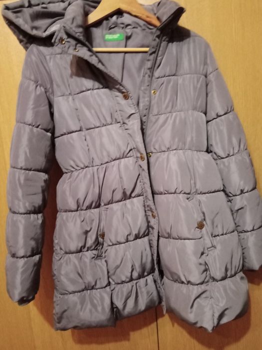 Продам детскую курточку зимнюю