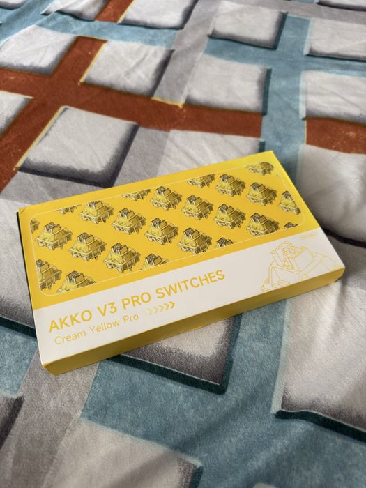 Механічні перемикачі Akko V3 Cream Yellow Pro (27шт)
