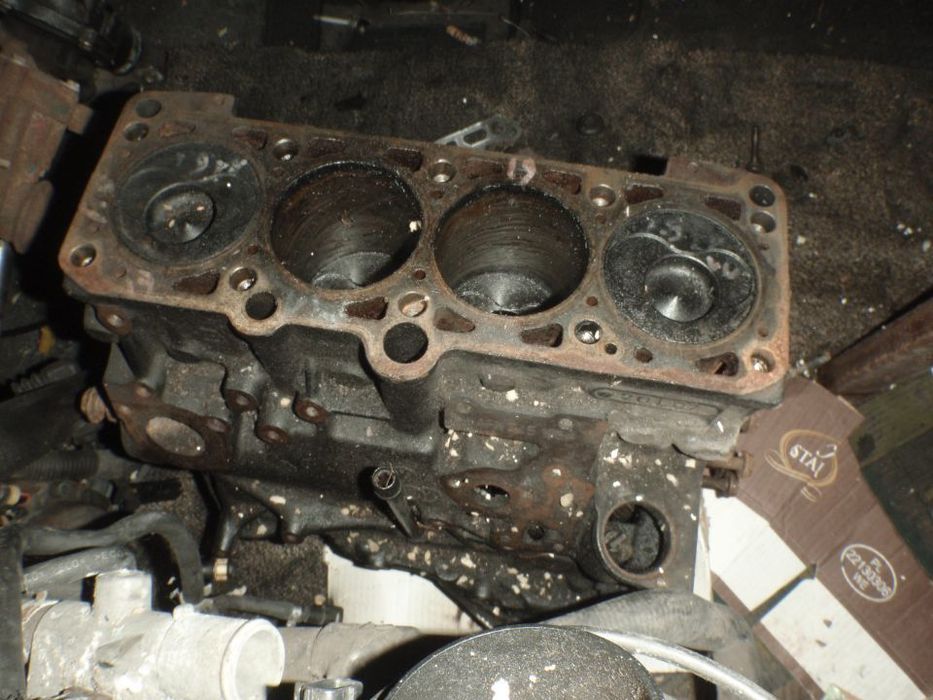 SILNIK blok wał tłoki motor VW PASSAT fabia golf octavia seat ibiza cordoba B5 1.9 TDI AFN