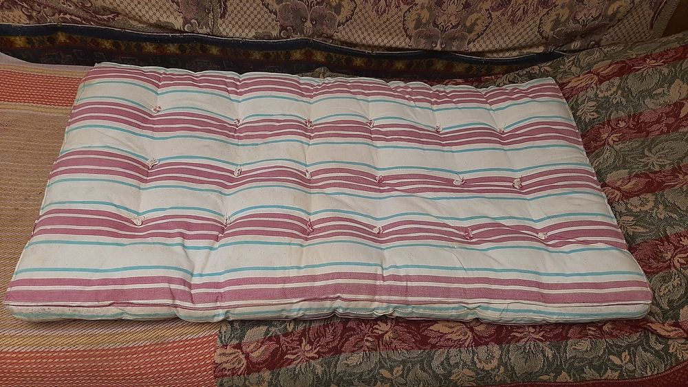 Матрас детский и взрослый, сост хорошее