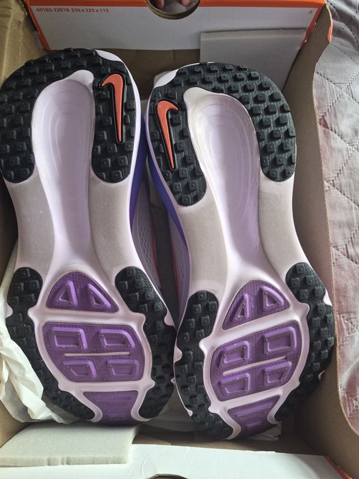 Nike vomero 18 40.5 damskie