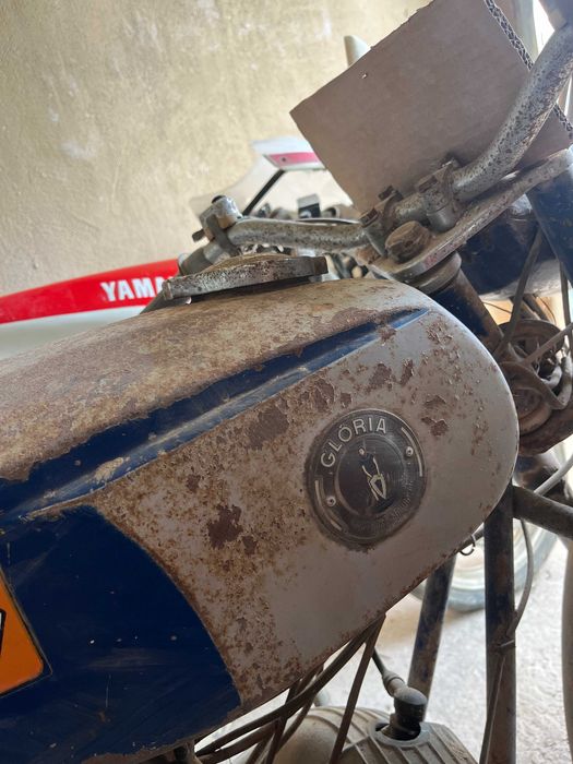 Motos antigas para restauro