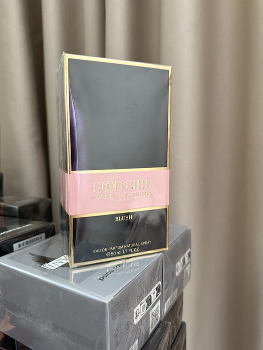Жіночі парфуми, духи Carolina Herrera Good Girl New York Blush