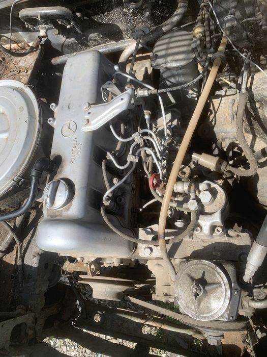 Двигун Mercedes W123 2.0-2.4 дизель