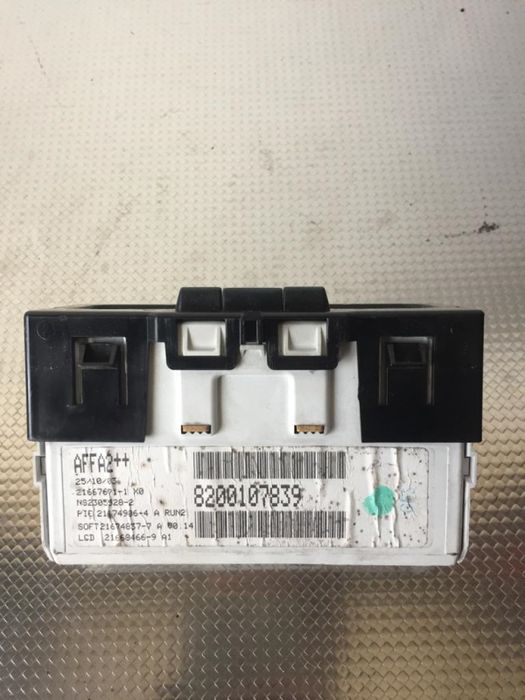 Display / ecrã de informações RENAULT Megane II (BM0/1_, CM0/1_)