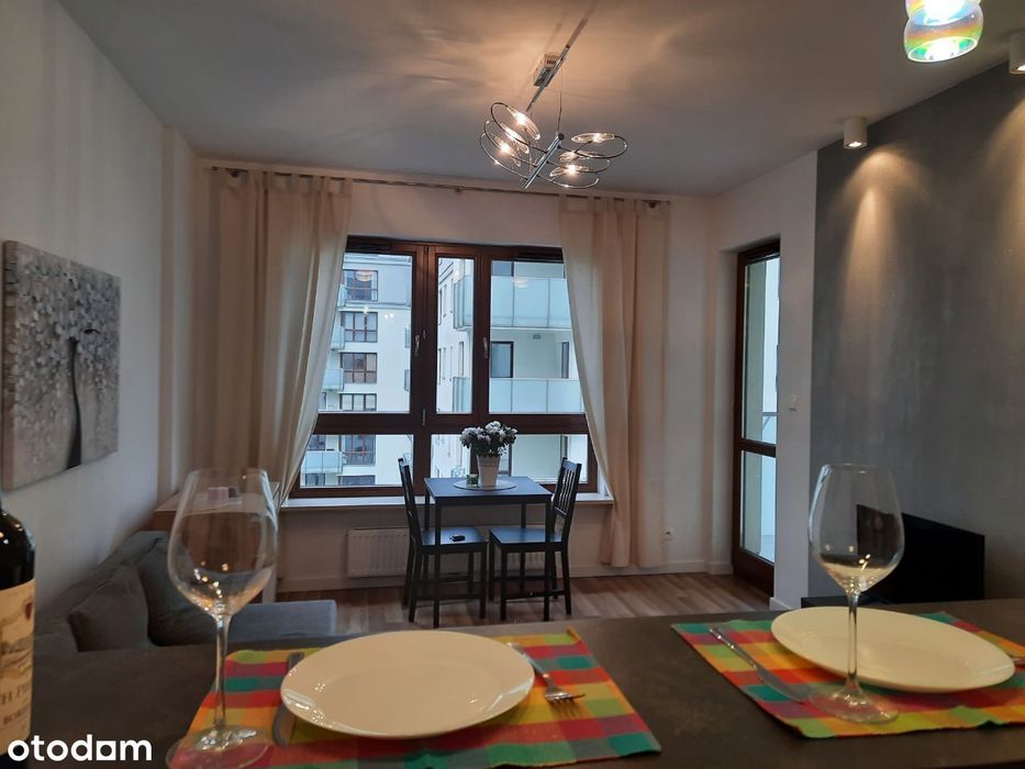 Stylowy apartament , garaż ,metro Daszyńskiego