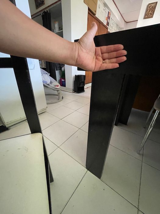 Mesa em mogno extensível