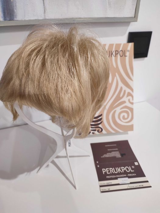 Proteza włosów peruka Perukpol krótkie włosy blond Edith