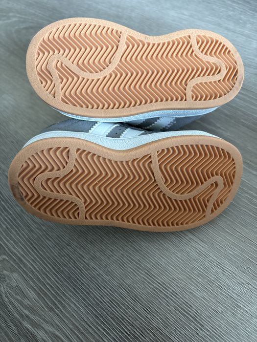 Sapatilha Adidas Campus