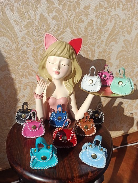 Монета коллекционная      10 грн 2023 г.