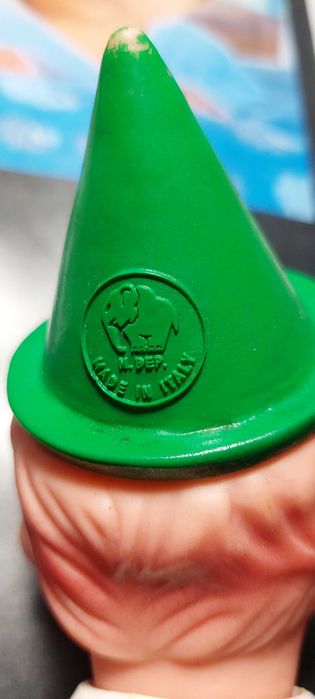 Pinóquio que chia em borracha muito antigo