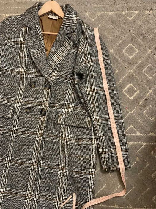 Пальто жіноче TrendOne  в клітинку на розмір 48-50 осінь-весна