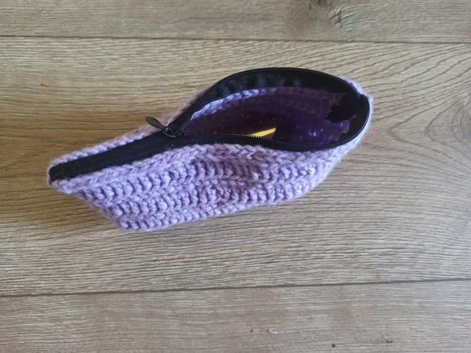 Piórnik, kosmetyczka - szydełko