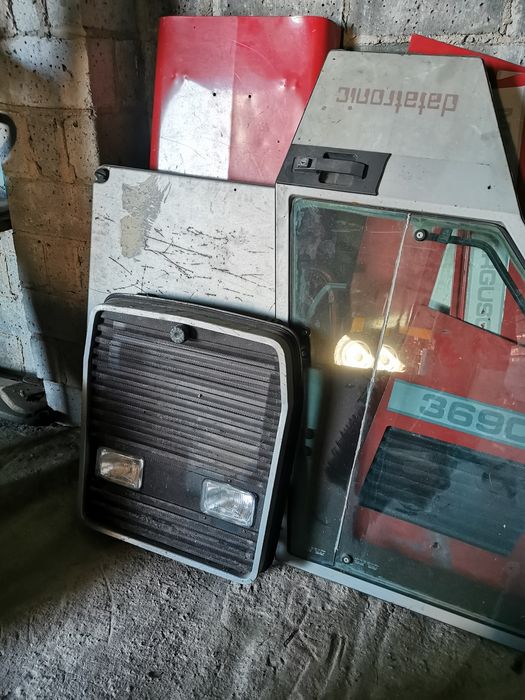 Maska boczek gril błotnik massey ferguson 3690 i inne 3070 lub 3680