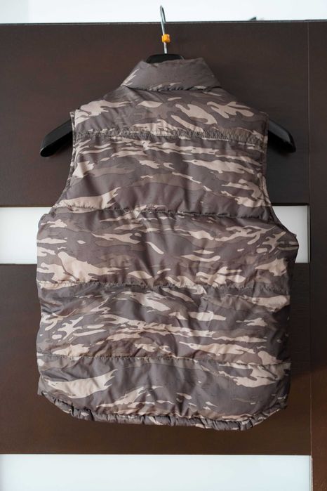 Dwustronny, ciepły bęzrękawnik GAP roz. 128/134