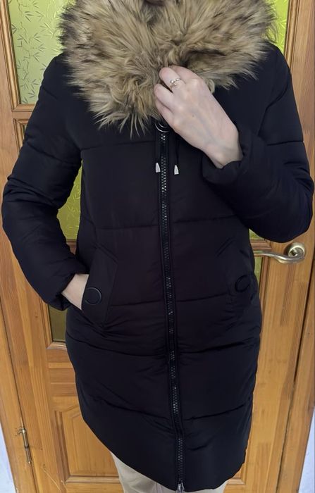 Продам зимову куртку