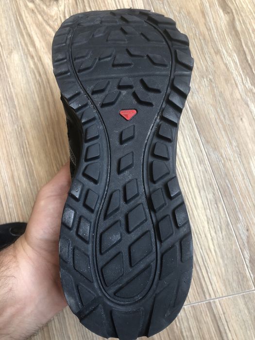 Оригінальні кросівки Gore-Tex Salomon Wander розмір 39,1/3-24,5см