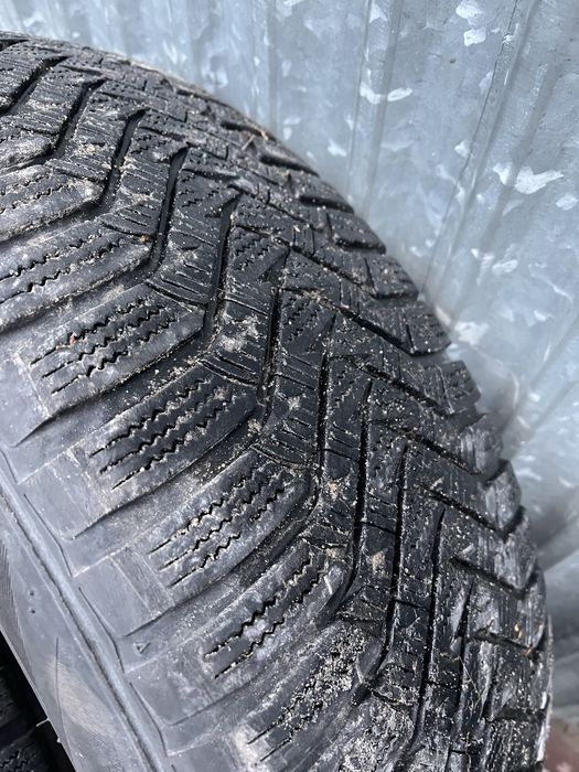 Opny zimowe 235/55r19 SUV