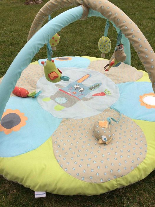 Tapete de Atividades com Arco