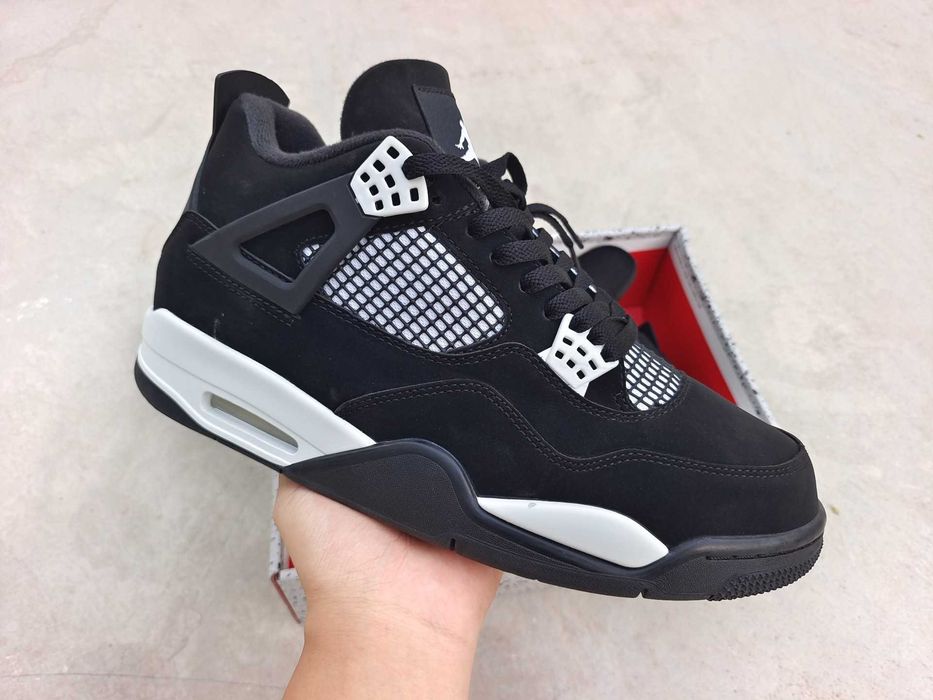 Buty meskie Air_Jordan_4_Retro_White_Thunder buty sportowe R. 41