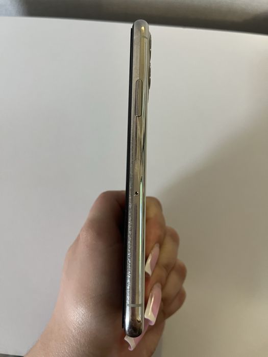 Продам айфон 11 про на 64 гб